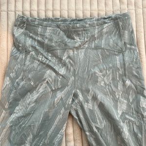 Lululemon Swift Speed High Rise Crop leggings